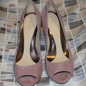Calvin Klein  pink velvet shoes